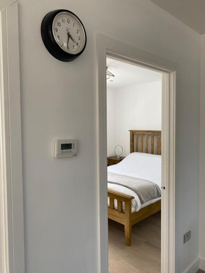 Apartment No 8 - Stay In Style In The Heart Of The Cathedral City. トルーロー エクステリア 写真