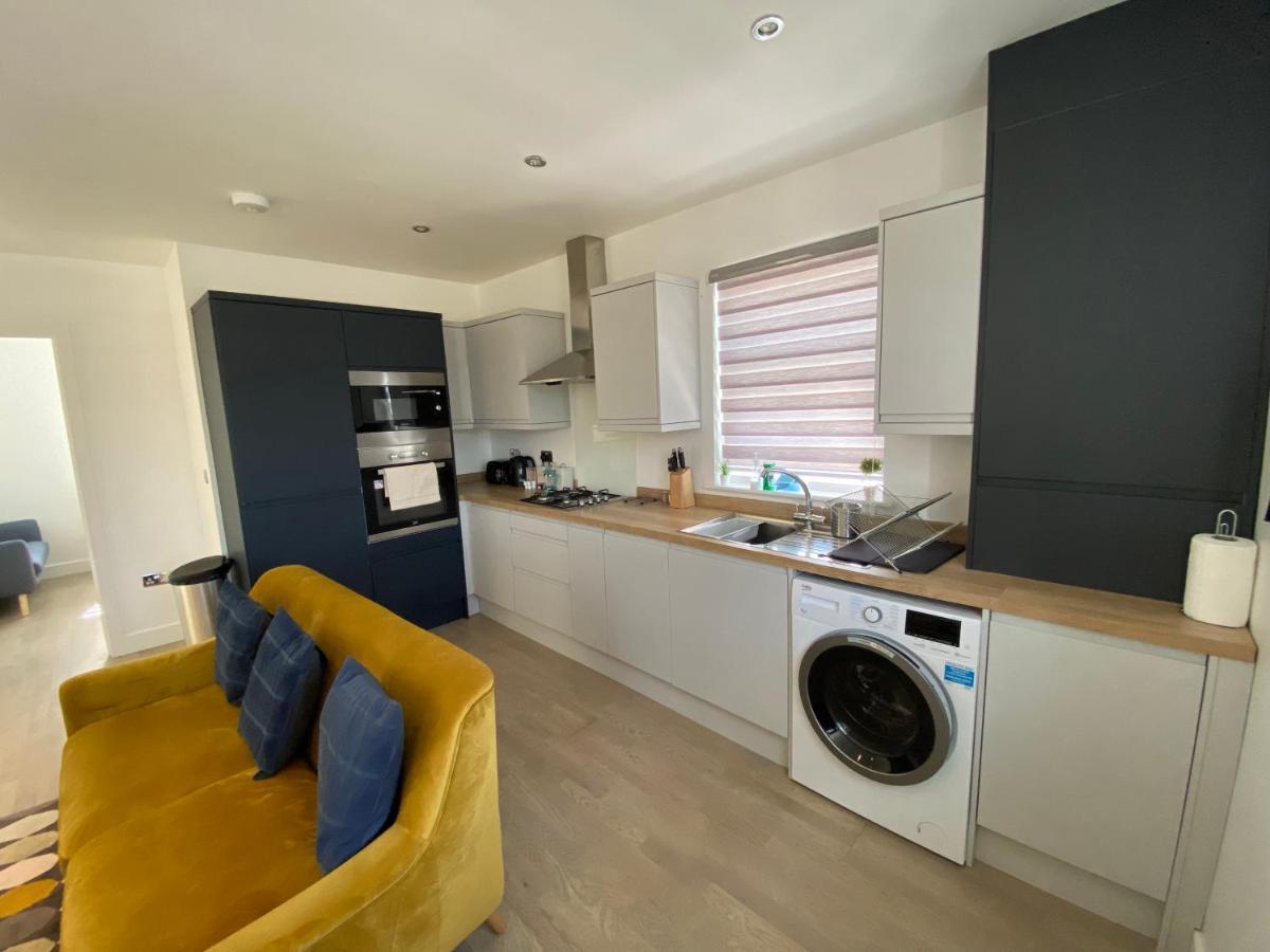 Apartment No 8 - Stay In Style In The Heart Of The Cathedral City. トルーロー エクステリア 写真